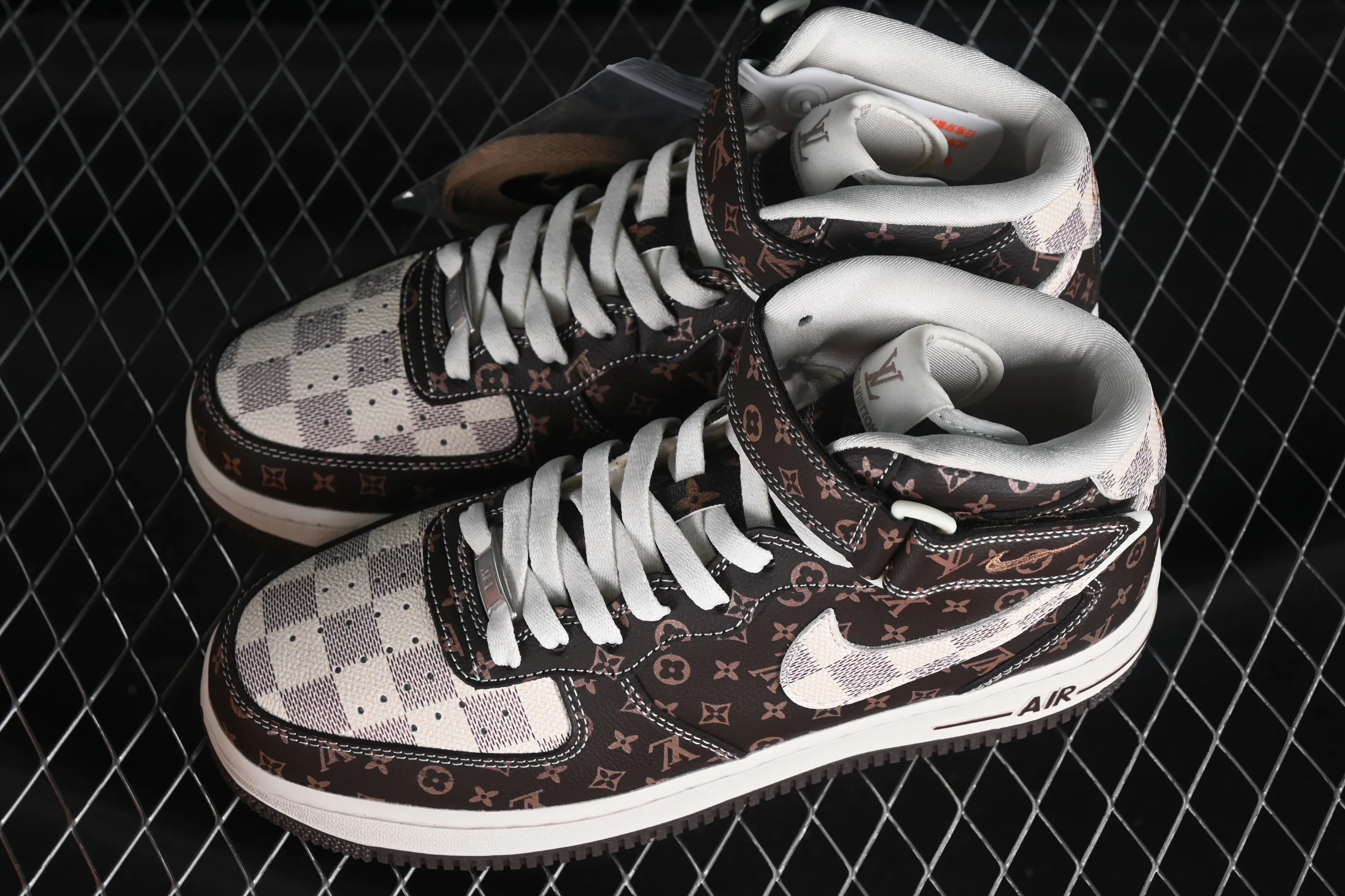 All categories Nk Air Force 1 Air Force series Nk Air Force 1 Mid Air Force mid-top Nk Air Force 1'07 Mid LV joint-classic brown print Air Force 1 mid-top casual sneakers DV0688-200
